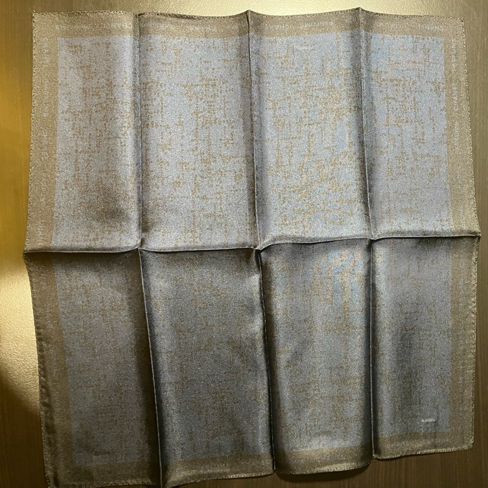 NWOT 100% silk chanel parfums pocket square small scarf